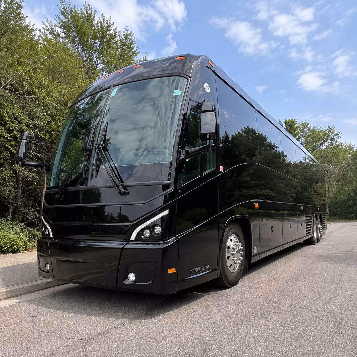 bus rentals for employers near the honolulu airport corridor