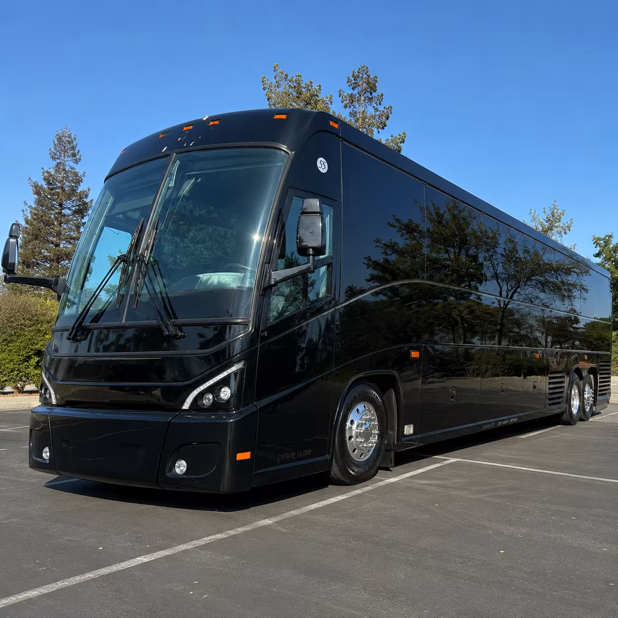 honolulu 56 passenger charter bus