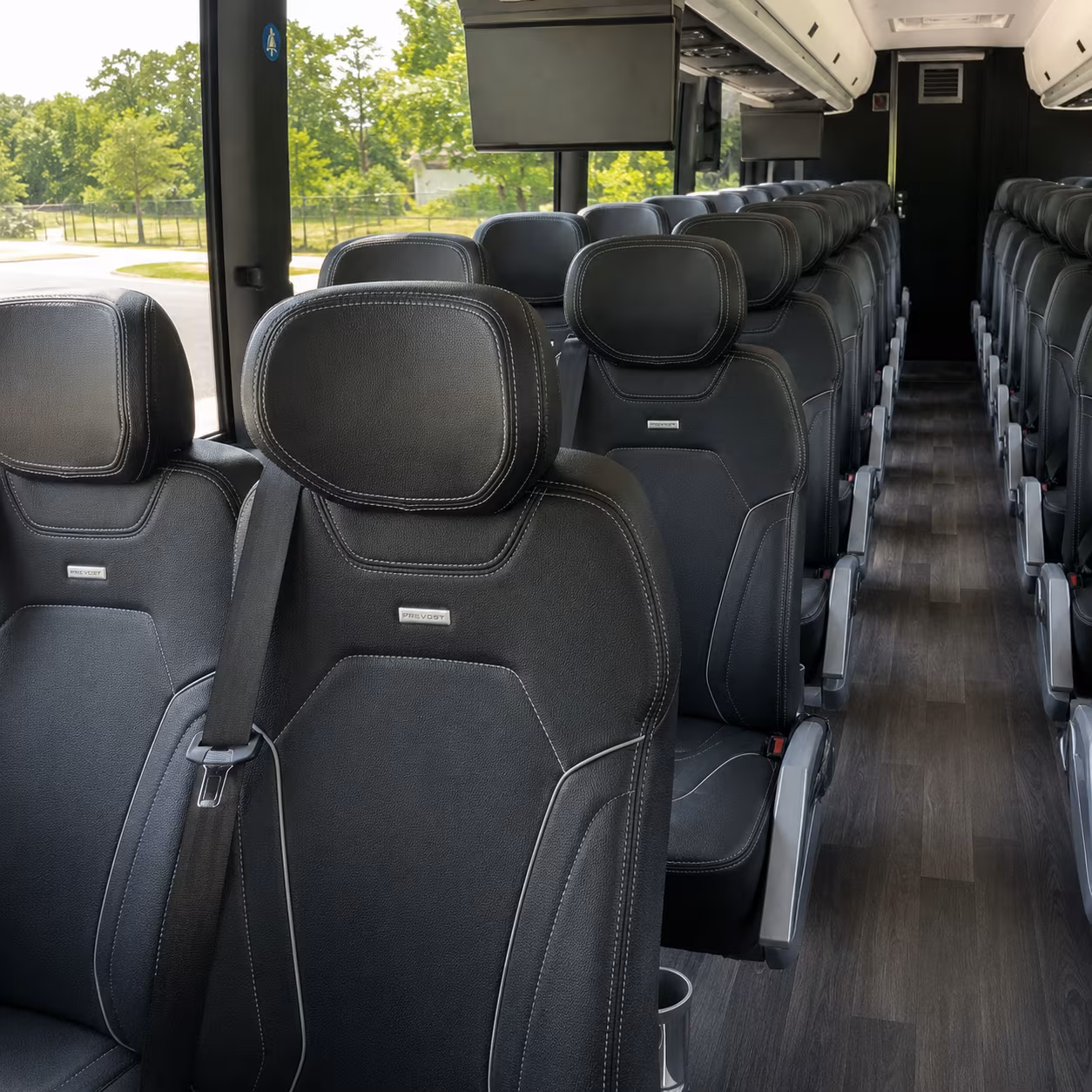 honolulu charter bus rentals for downtown office commuters