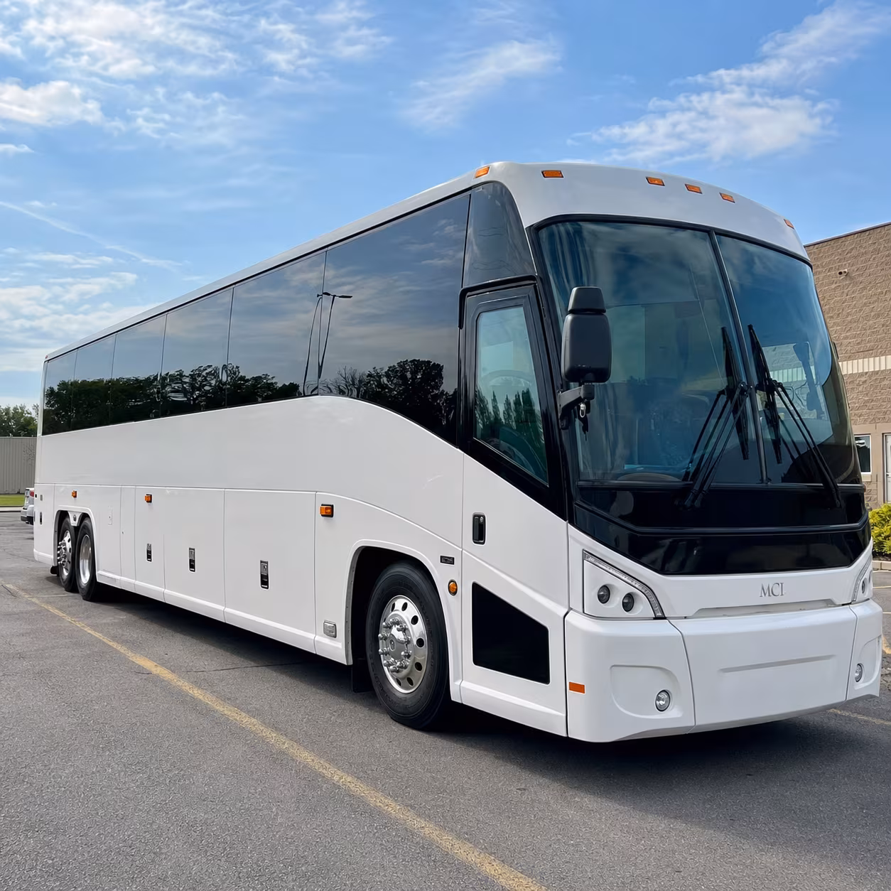 honolulu sporting event transportation onboard seating