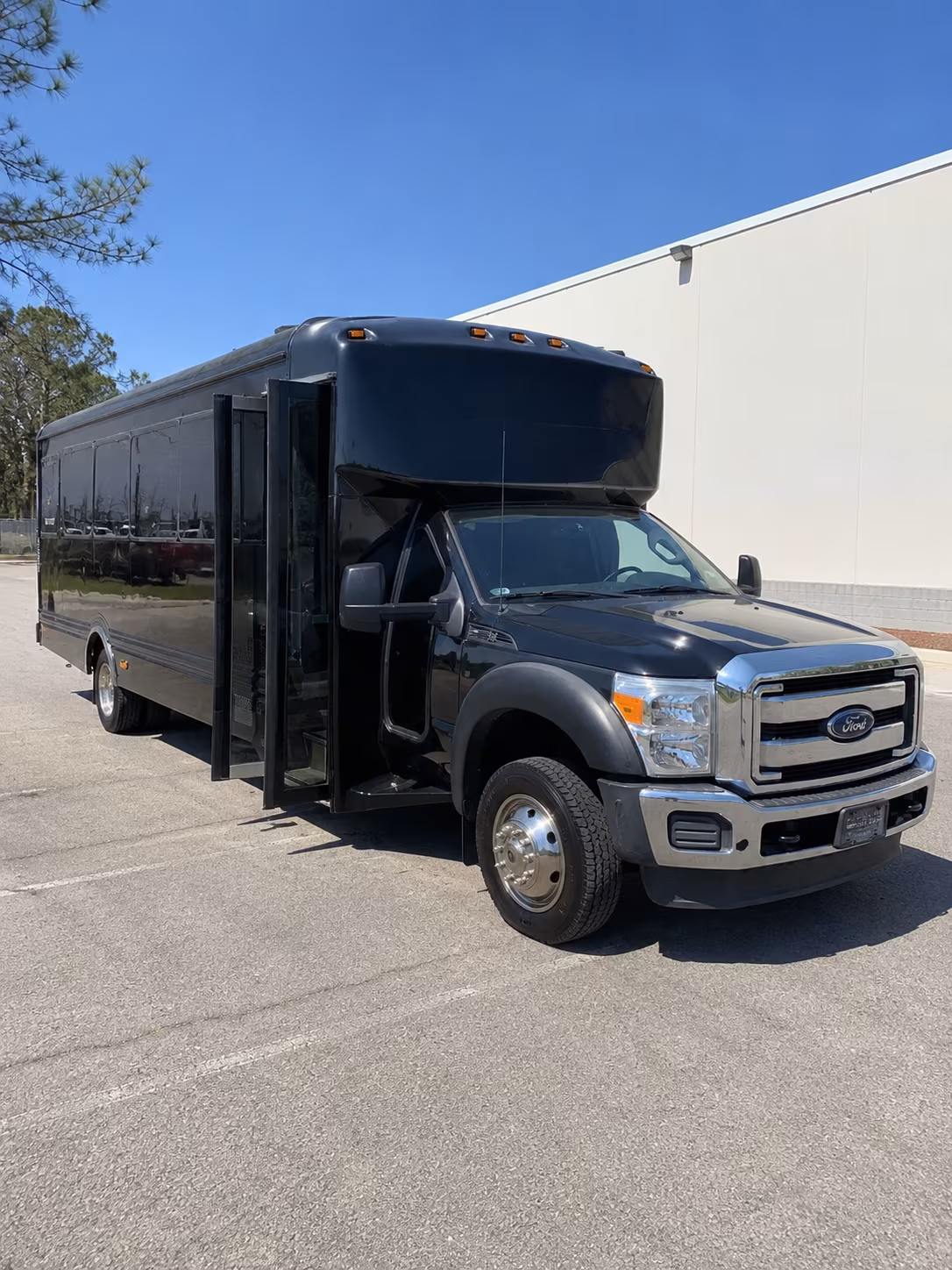 honolulus kakaako craft brewery bar district party bus rental
