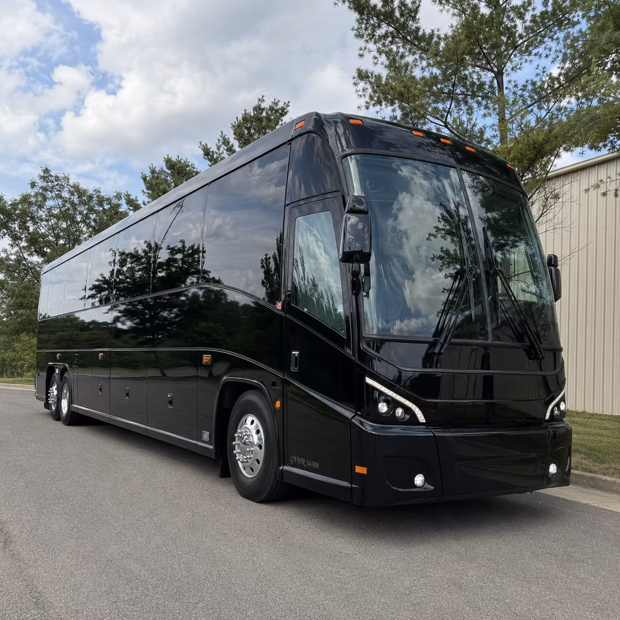 shuttle buses for honolulu hotel and hospitality staff